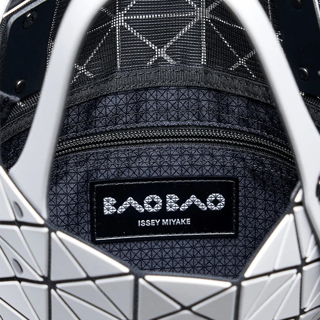 Club21 - BAO BAO ISSEY MIYAKE - Prism Tote 7X7 - TOTES - Light Grey