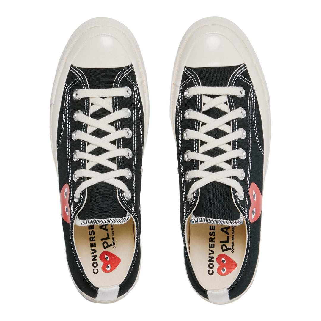 Club21 - COMME des GARCONS PLAY CONVERSE - Converse Small Red Heart Low Top Sneakers - SNEAKERS - Black