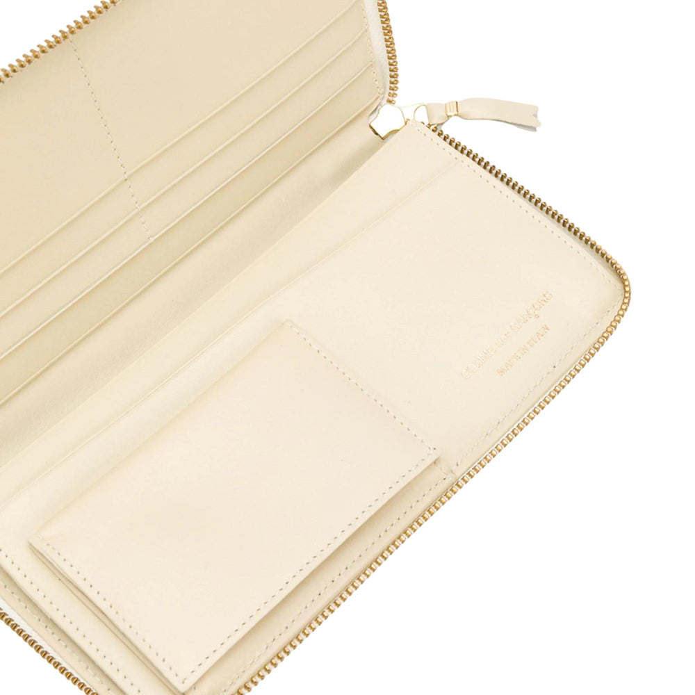 Club21 - COMME des GARCONS WALLET - Classic Leather Wallet - WALLETS - White