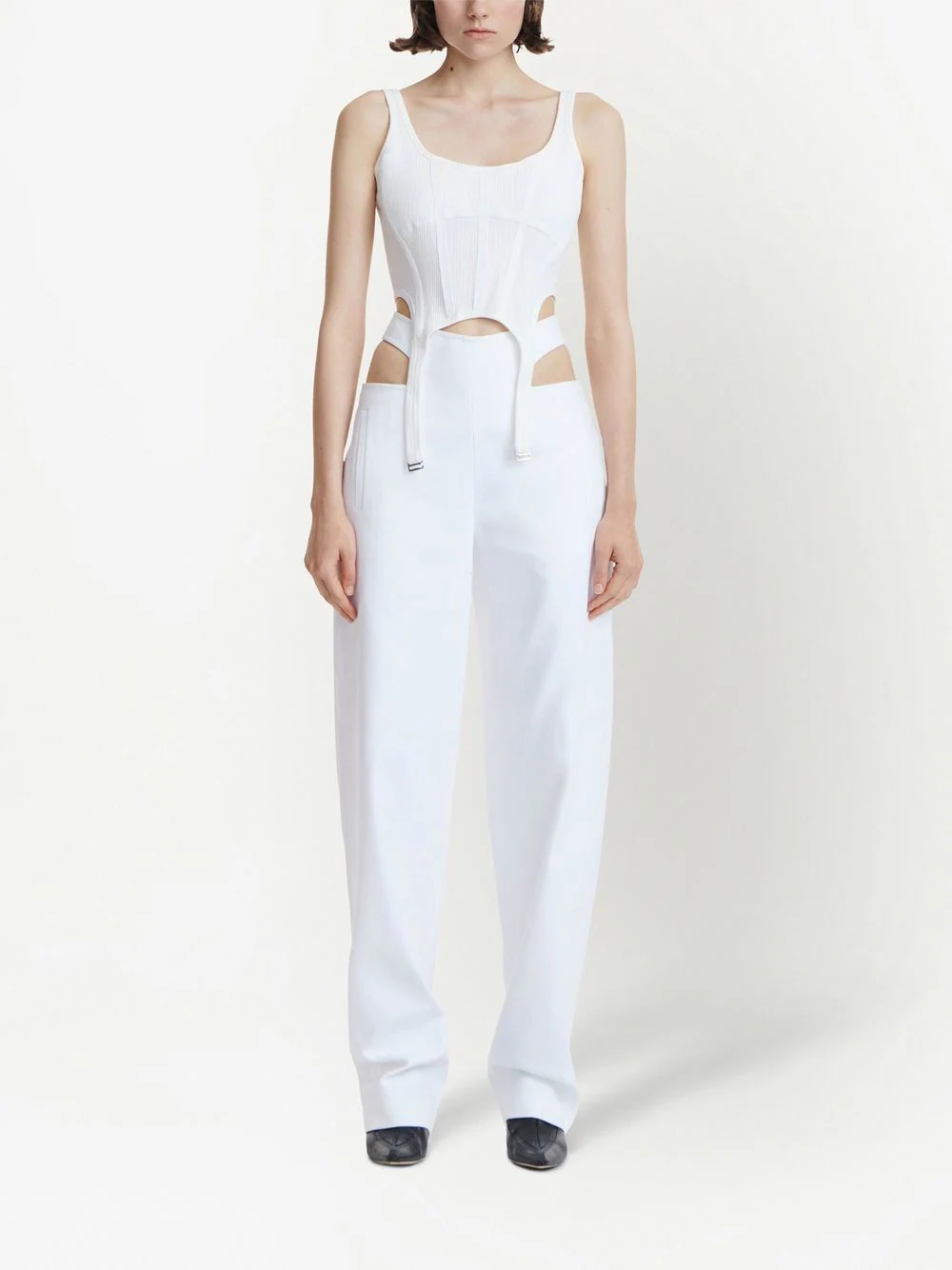 Dion-Lee-Combat-Corser-Tank-White-2