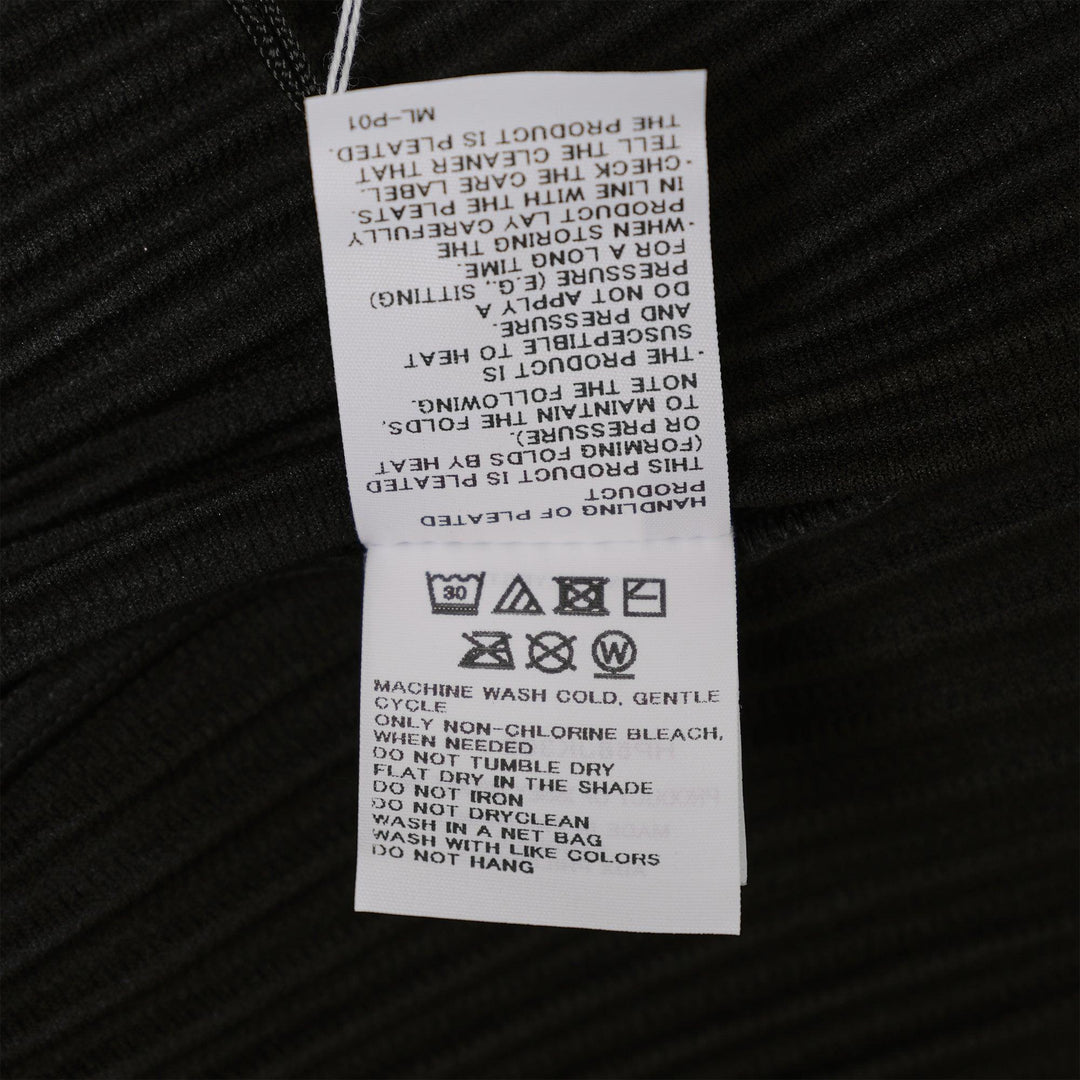 Club21 - HOMME PLISSE ISSEY MIYAKE - Angular Stone T-Shirt - PLEATED TOPS - Coke Gray