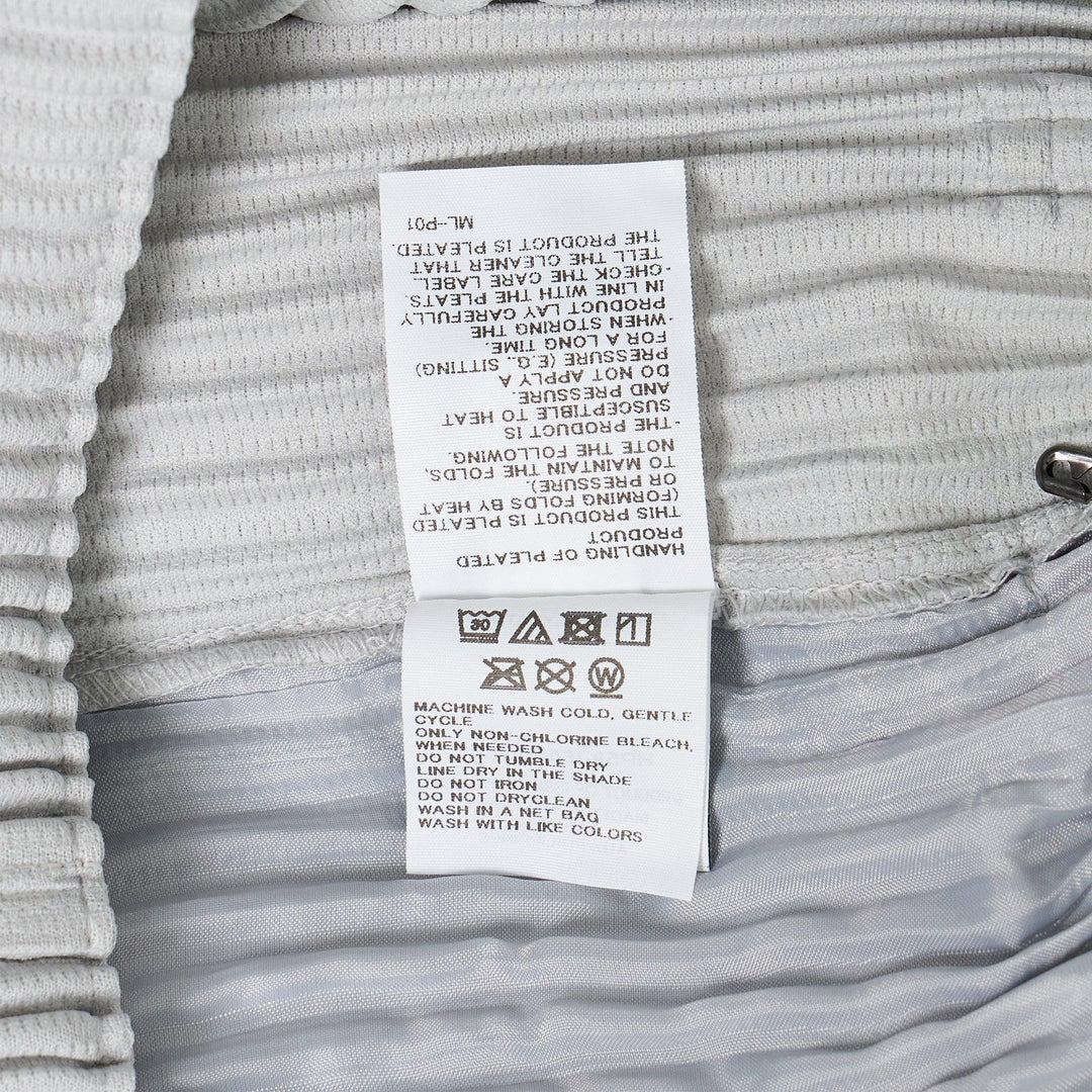 Club21 - HOMME PLISSE ISSEY MIYAKE - Basics Pants - PLEATED PANTS - Light Grey