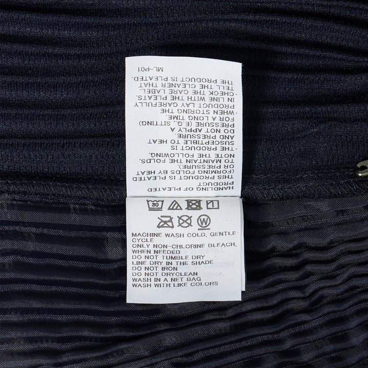 Club21 - HOMME PLISSE ISSEY MIYAKE - Basics Pants - PLEATED PANTS - Navy
