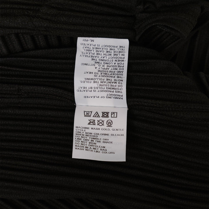 Club21 - HOMME PLISSE ISSEY MIYAKE - Monthly Colors: September T-Shirt - PLEATED TOPS - Black