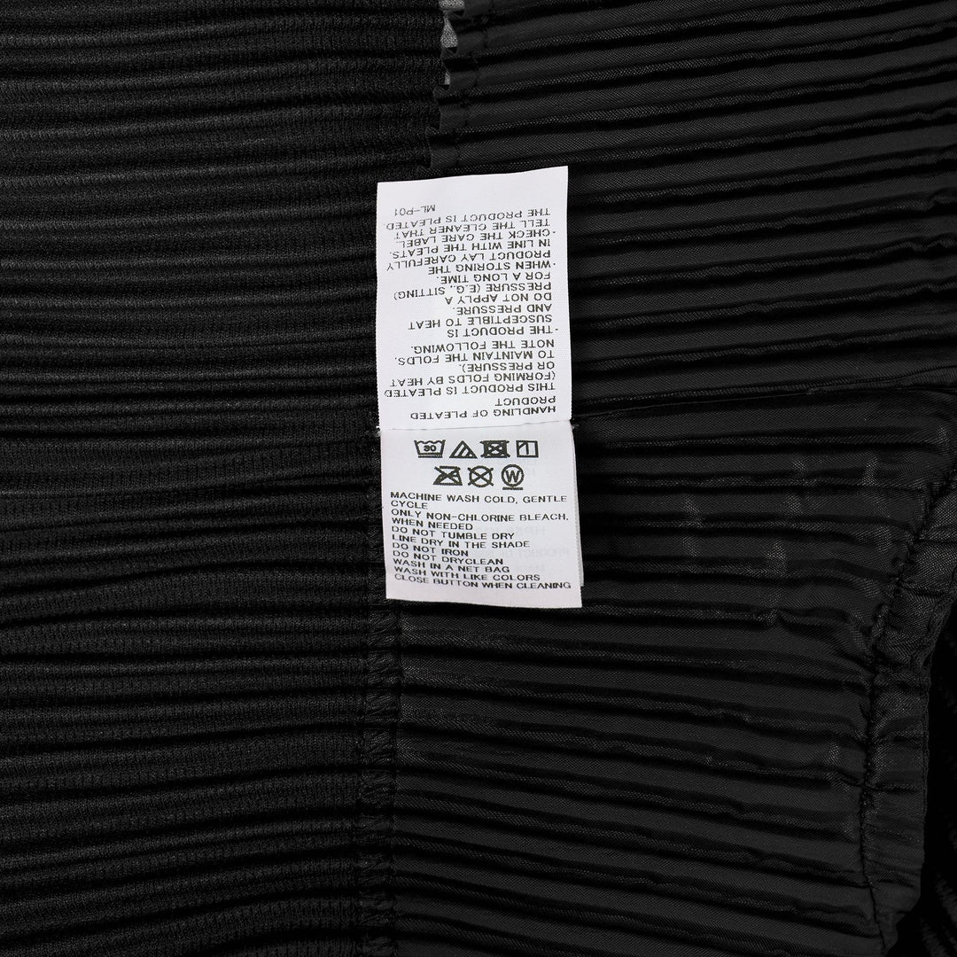 Club21 - HOMME PLISSE ISSEY MIYAKE - Multi-Pocket Blouson - PLEATED JACKETS - Coke Gray