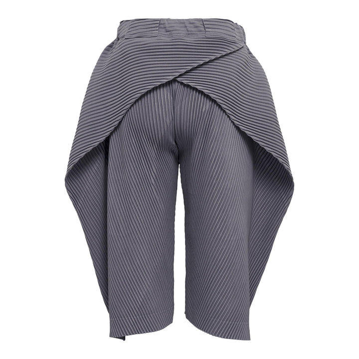 Club21 - HOMME PLISSE ISSEY MIYAKE - Pleats Bottoms 1 Pants - PLEATED PANTS - Burnt Purple