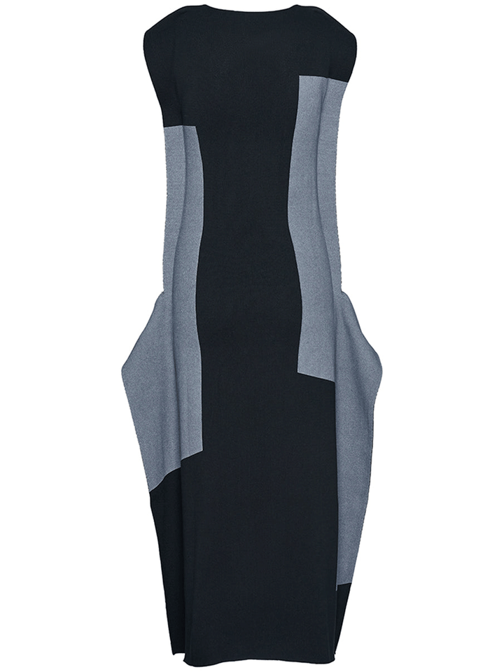 ISSEY-MIYAKE-RECTILINEAR-AP-Dress-Black-2