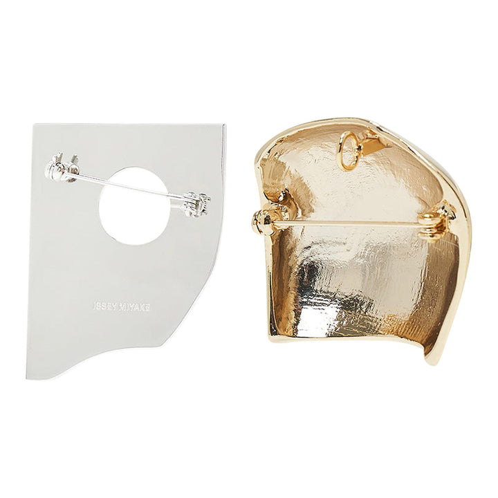 ISSEY-MIYAKE-Sculptures-Accessory-Gold-2