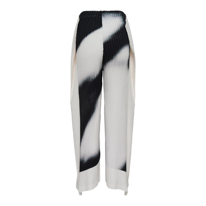 Club21 - ISSEY MIYAKE - Shadow Study Pleats Woven Pants - PLEATED PANTS - Light