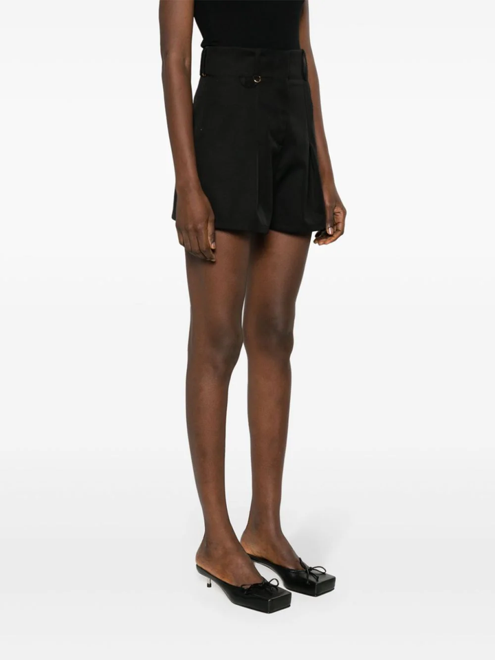 JACQUEMUS-Le-Short-Bari-Black-3