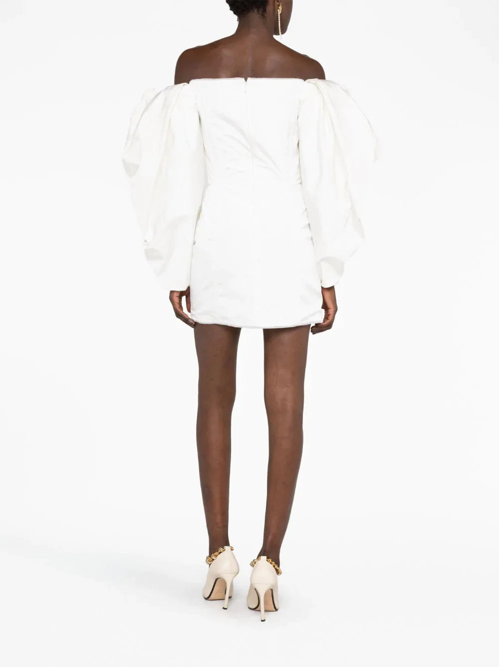 Jacquemus-La-Robe-Taffetas-Off-White-4