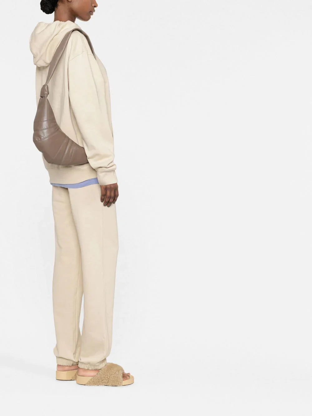 Jacquemus-Le-Jogging-Jacquemus-Beige-4