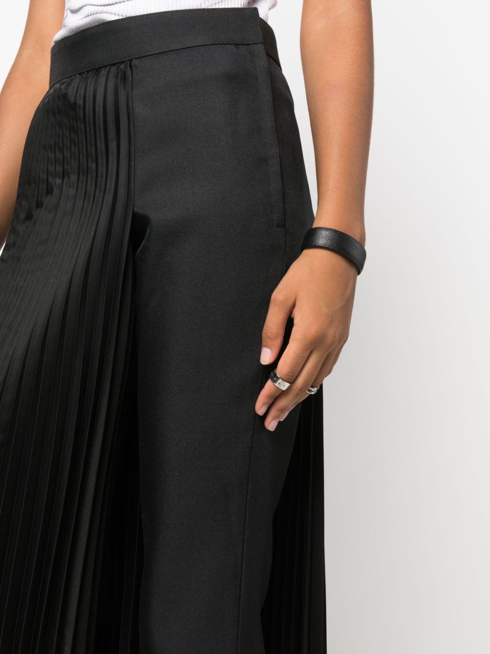 Junya-Watanabe-Panel-Pleated-Skirt-Black-5