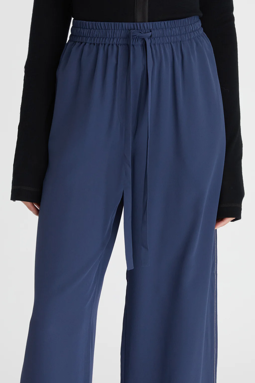 Lee-Mathews-Cassini-Pant-Blue-5