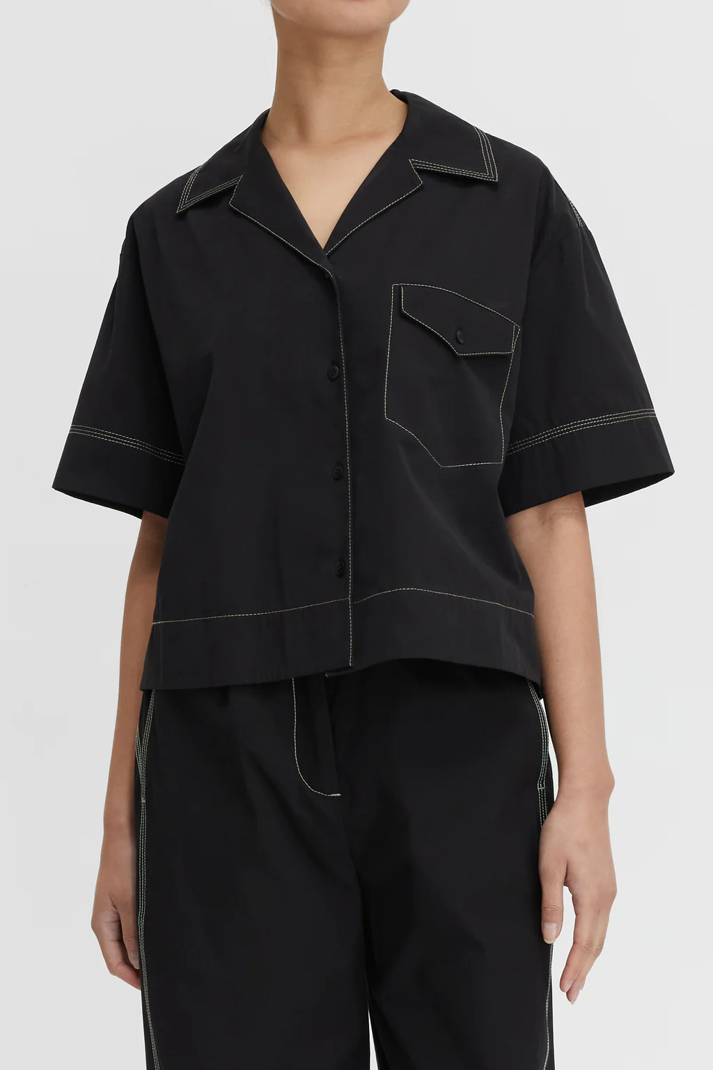 Lee-Mathews-Maddy-Short-Sleeve-Shirt-Black-3