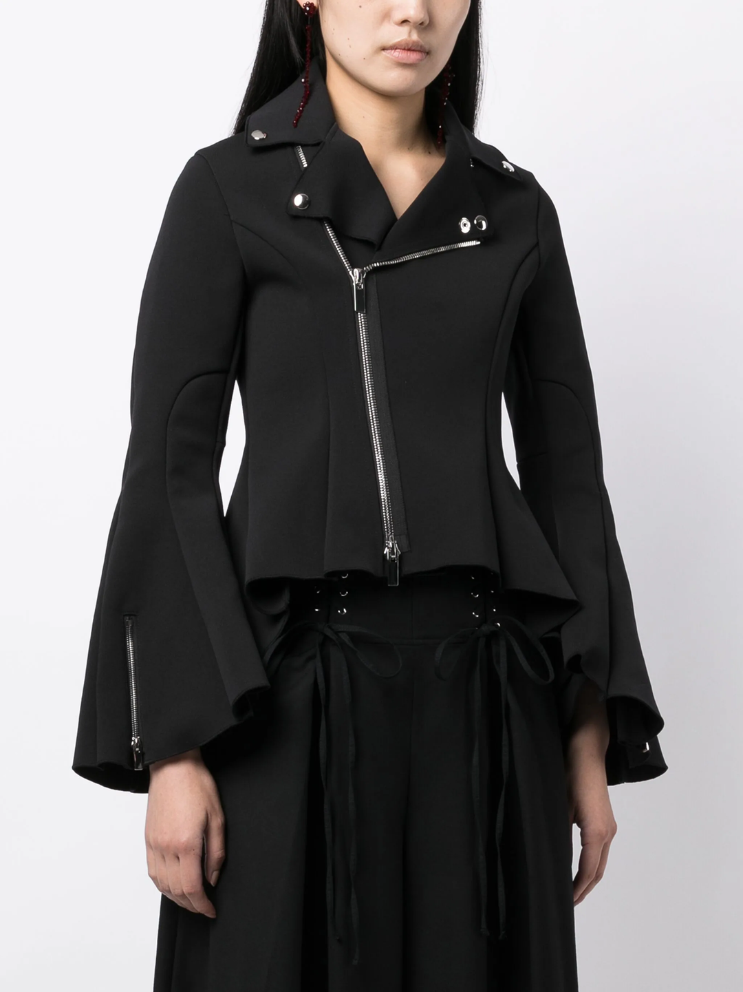 Noir-Kei-Ninomiya-Zipped-Flared-Jacket-Black-3