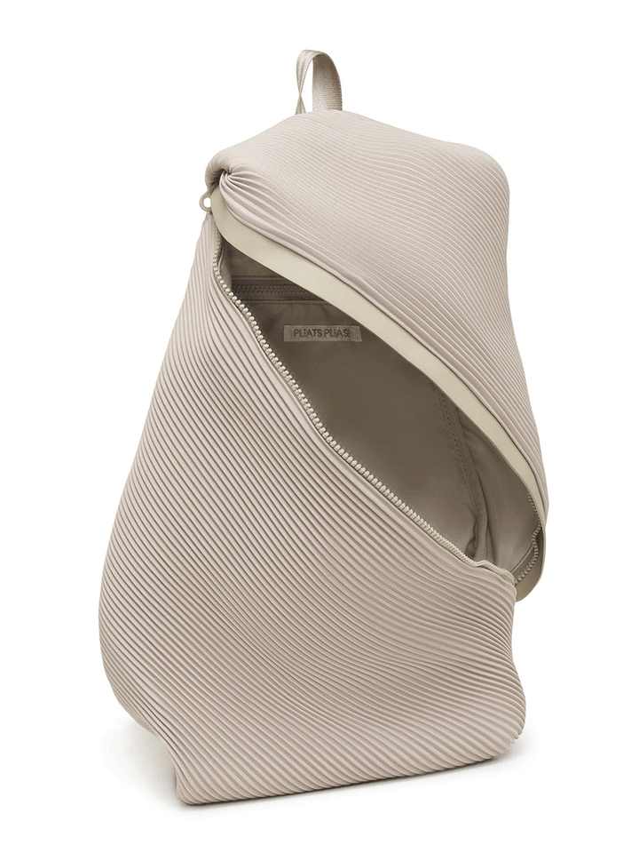 PLEATS-PLEASE-ISSEY-MIYAKE-BIAS-PLEATS-BACKPACK-Beige-3