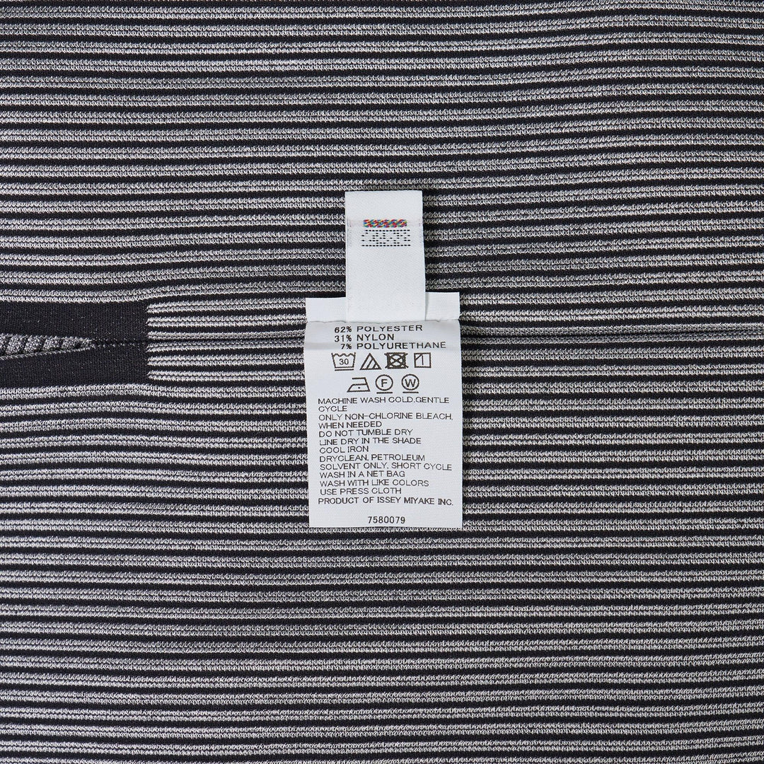 Club21 - PLEATS PLEASE ISSEY MIYAKE - A-Poc Form Shirt - KNIT TOPS - Black