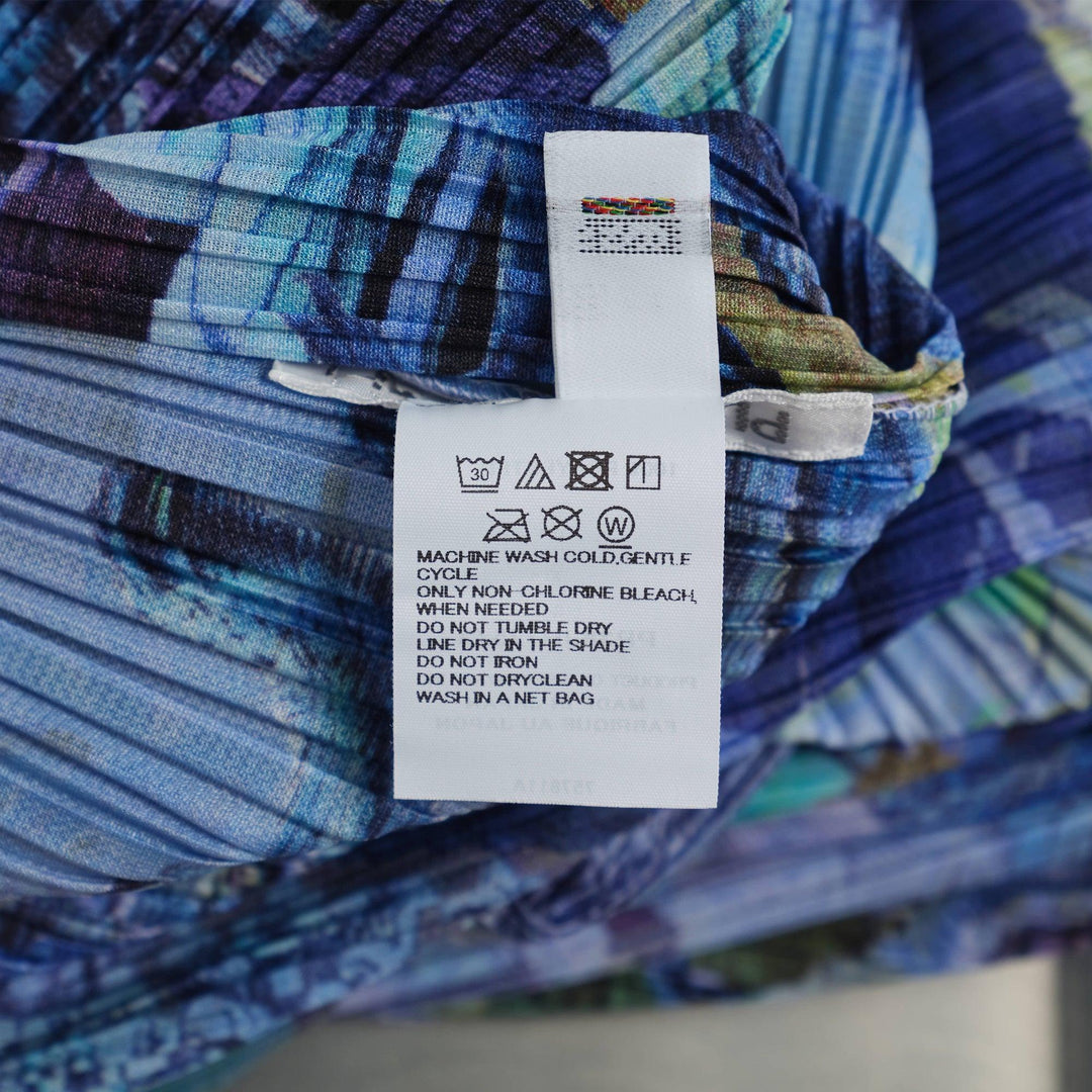 Club21 - PLEATS PLEASE ISSEY MIYAKE - Aurora Jungle Dress - PLEATED DRESSES - Blue