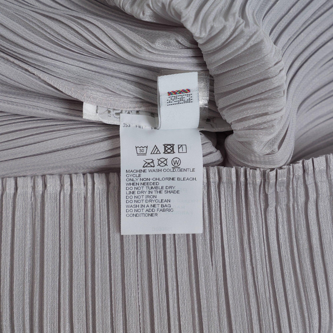 Club21 - PLEATS PLEASE ISSEY MIYAKE - Basics Shirt - PLEATED TOPS - Light Gray