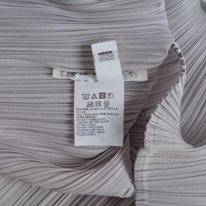 Club21 - PLEATS PLEASE ISSEY MIYAKE - Basics Shirt - PLEATED TOPS - Light Gray