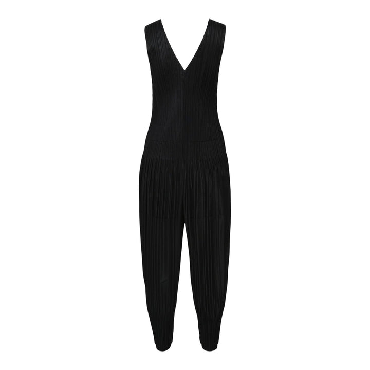 Club21 - PLEATS PLEASE ISSEY MIYAKE - Fluffy Basics Jumpsuit - PLEATED JUMPSUITS - Black