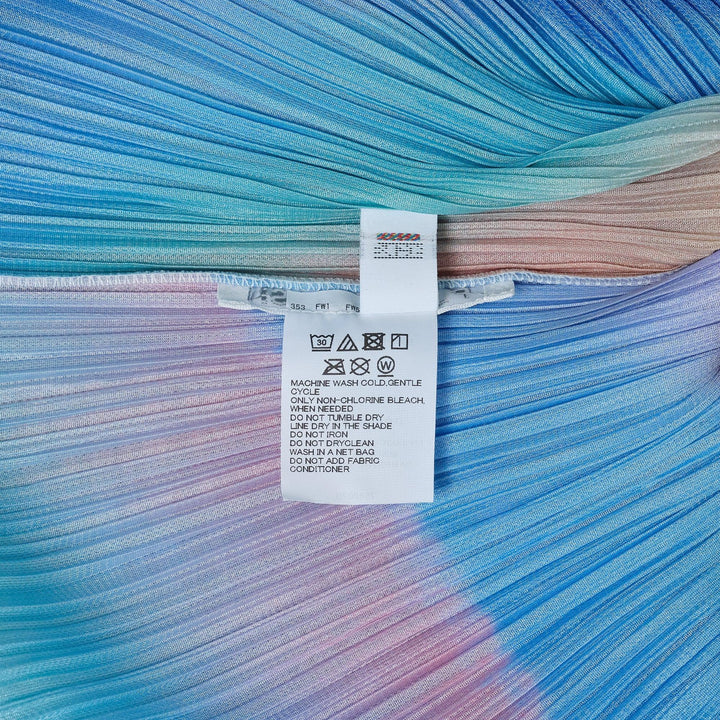 Club21 - PLEATS PLEASE ISSEY MIYAKE - Groove Round Neck Dress - PLEATED DRESSES - Blue