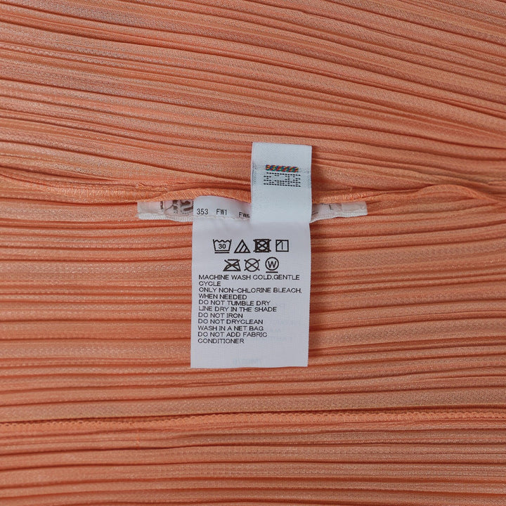 Club21 - PLEATS PLEASE ISSEY MIYAKE - Monthly Colors : Aug Cardigan - PLEATED CARDIGANS - Coral Orange