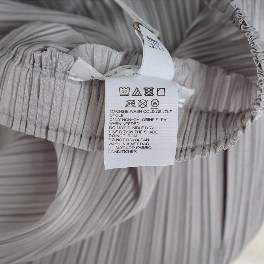 Club21 - PLEATS PLEASE ISSEY MIYAKE - Monthly Colors: September Slim Pants - PLEATED PANTS - Light Gray