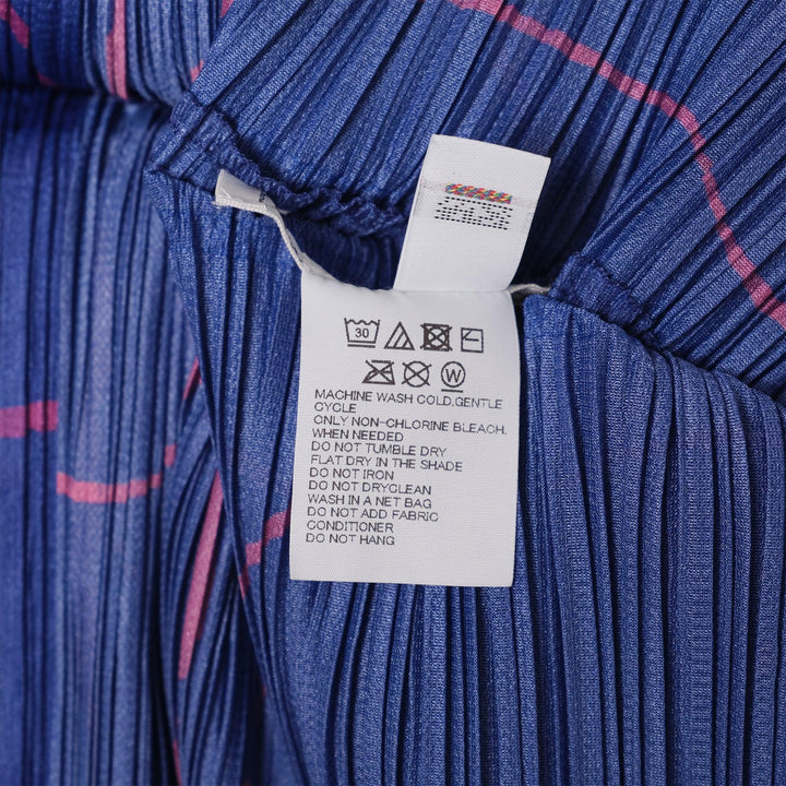Club21 - PLEATS PLEASE ISSEY MIYAKE - Pause Cardigan - PLEATED CARDIGANS - Blue