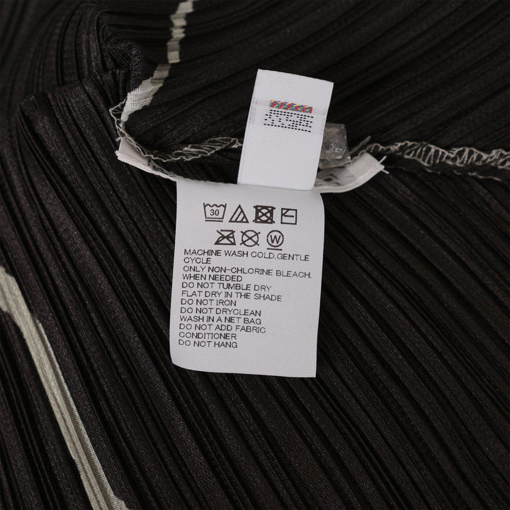 Club21 - PLEATS PLEASE ISSEY MIYAKE - Pause Tunique - PLEATED TUNICS - Black