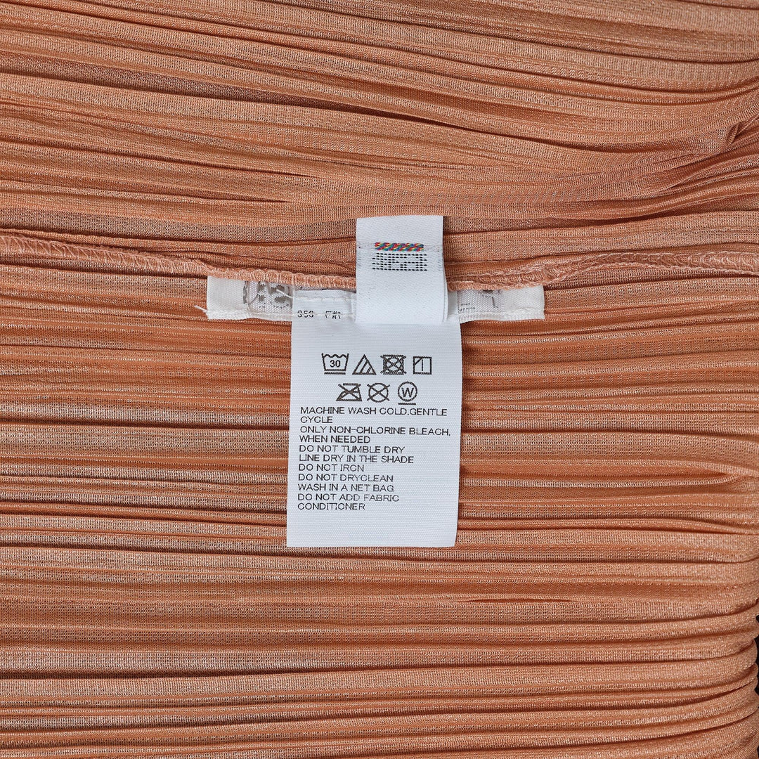 Club21 - PLEATS PLEASE ISSEY MIYAKE - Pointe Shirt - PLEATED TOPS - Pink Beige