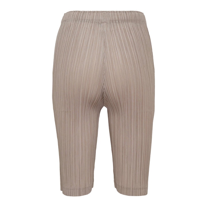 Club21 - PLEATS PLEASE ISSEY MIYAKE - Thicker Bottoms 1 Shorts - PLEATED SHORTS - Greige