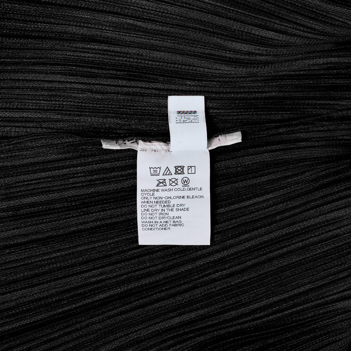 Club21 - PLEATS PLEASE ISSEY MIYAKE - Wave Pants - PLEATED PANTS - Black