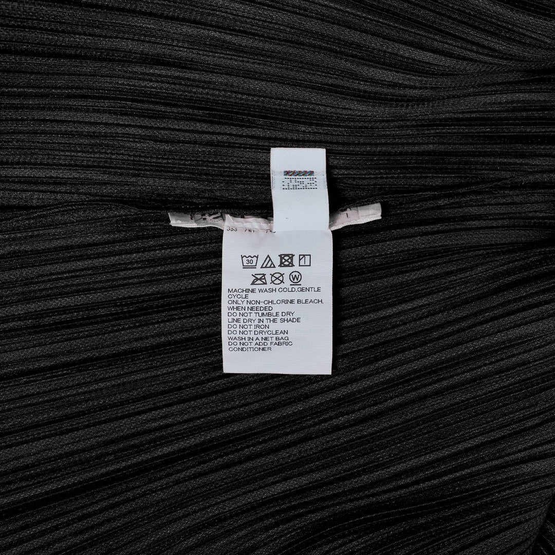 Club21 - PLEATS PLEASE ISSEY MIYAKE - Wave Tunique - PLEATED TUNICS - Black