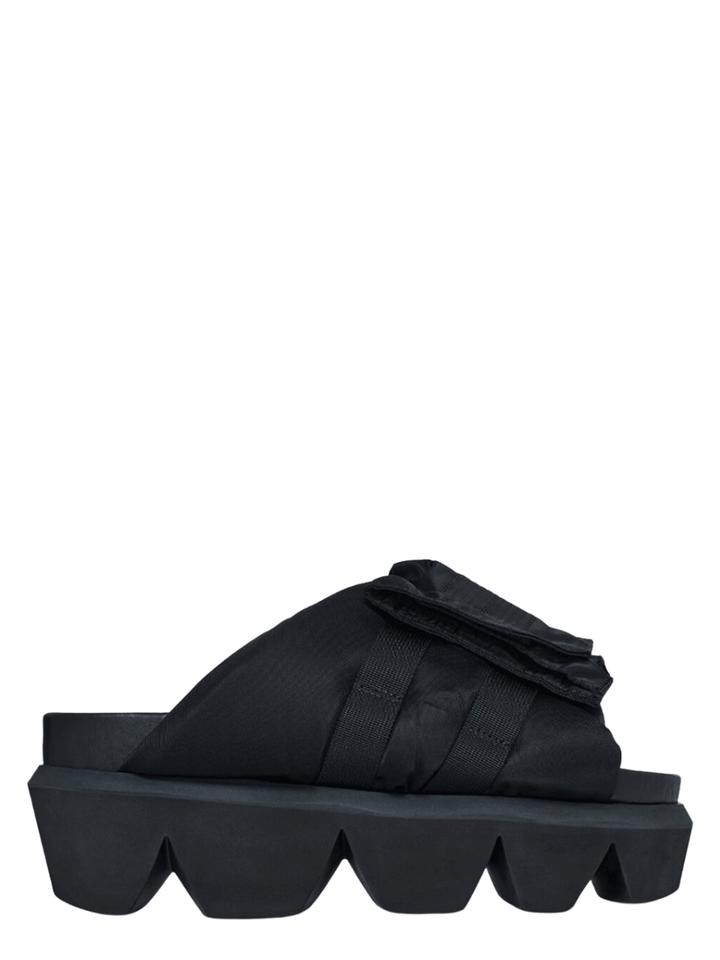 Sacai-Pockets-Slides-Black-1