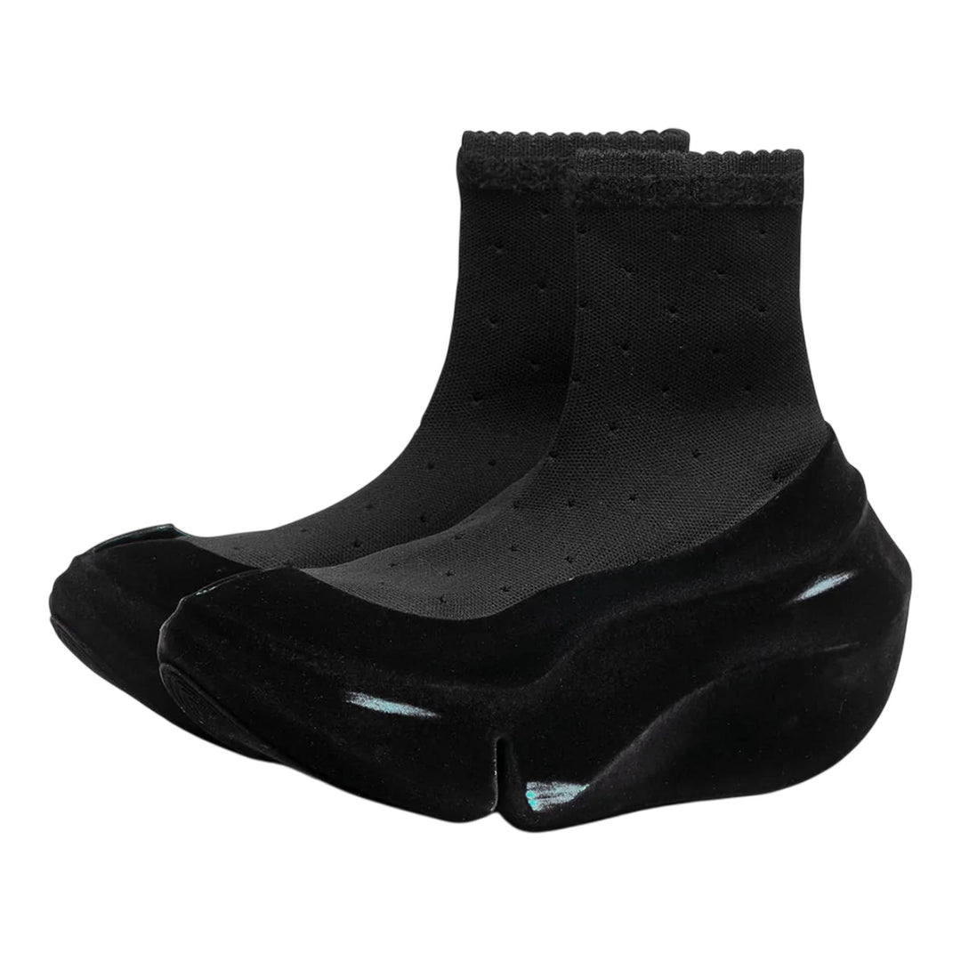 Club21 - grounds - Orca Dotted Lace Flocky Scratch Sneakers - SNEAKERS - Black