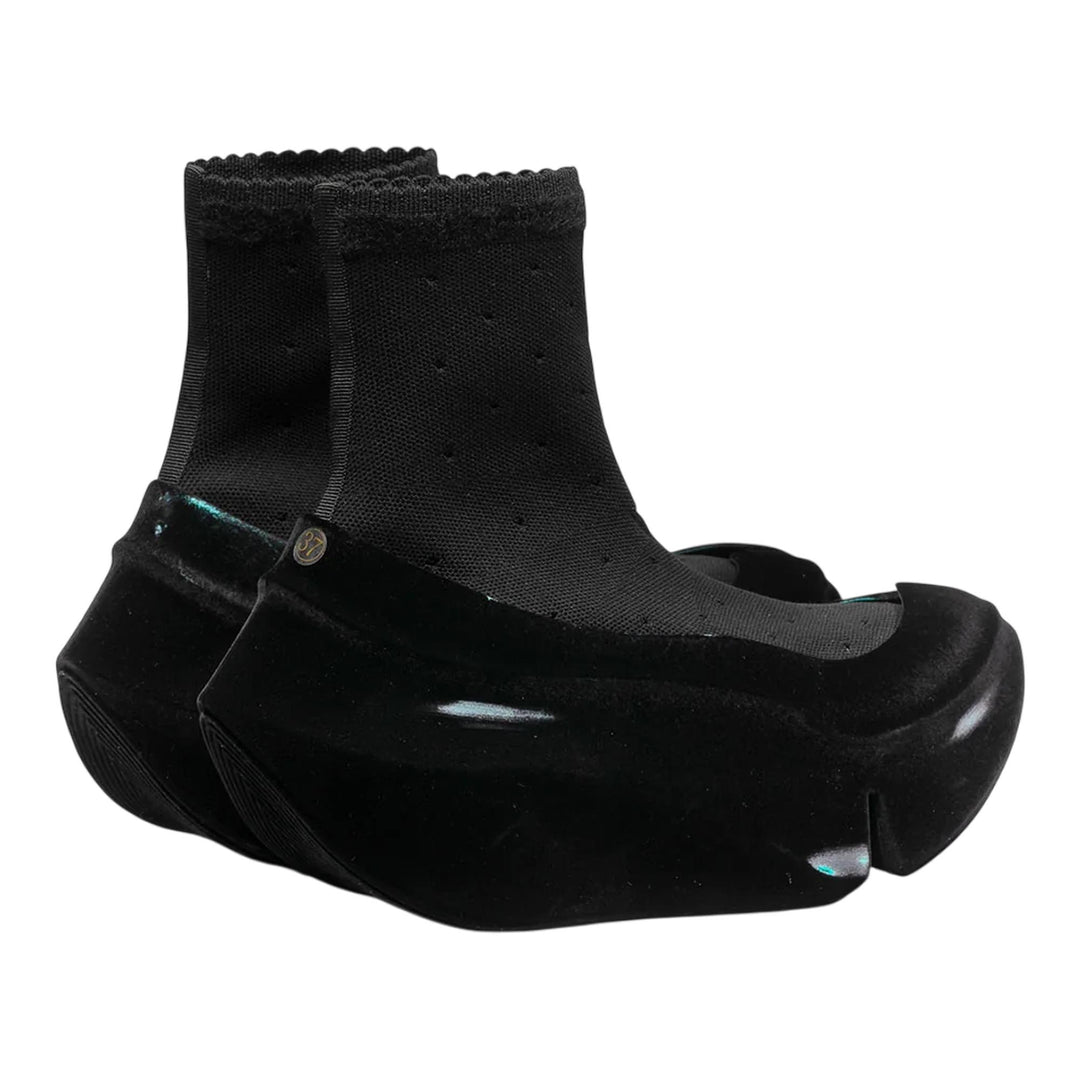 Club21 - grounds - Orca Dotted Lace Flocky Scratch Sneakers - SNEAKERS - Black