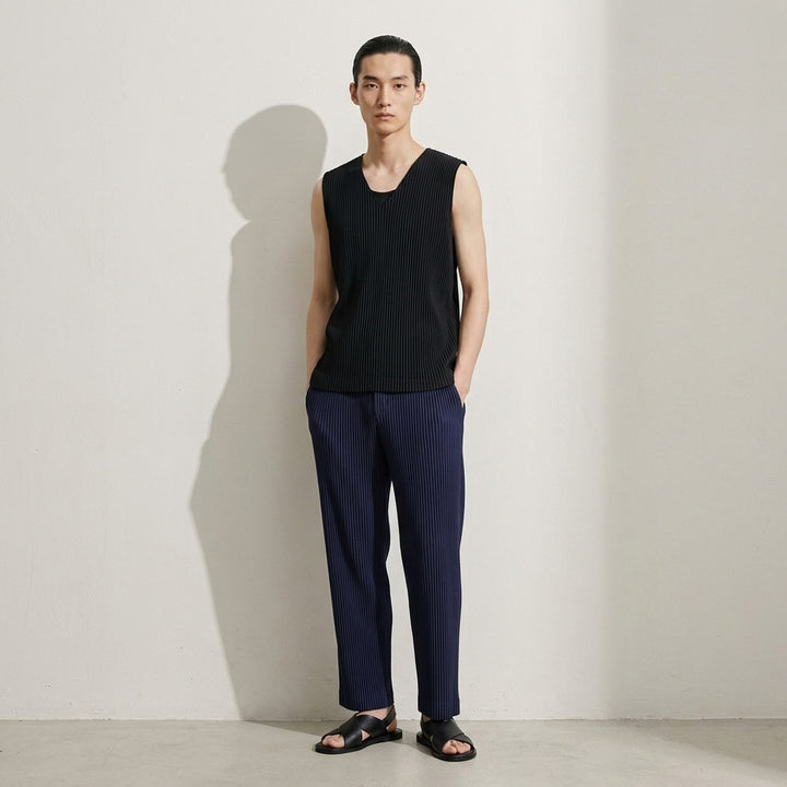 Ribbed V-Neck Knit Vest | Homme Plissé Issey Miyake | Club21 - lifestyle