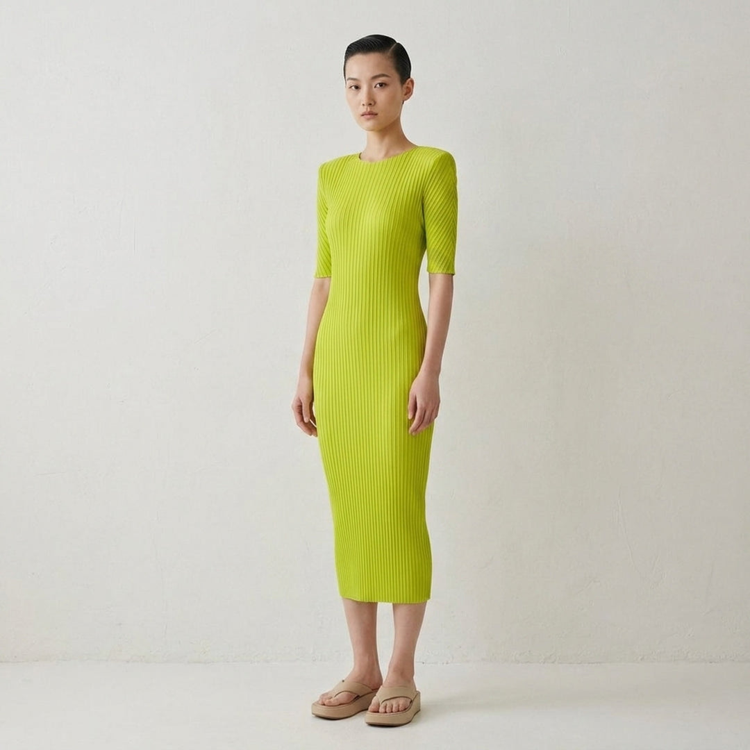 Box Shoulder Pleated Dress | Issey Miyake | Club21 - lifestyle