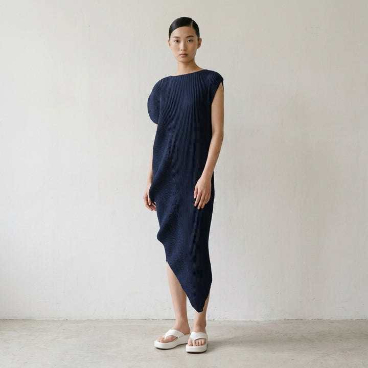 Leaf Pleats Asymmetric Dress | Issey Miyake | Club21 - lifestyle