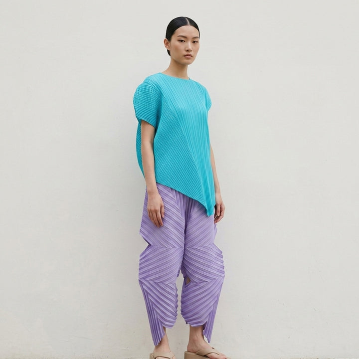 Leaf Pleats Asymmetric Top | Issey Miyake | Club21 - lifestyle