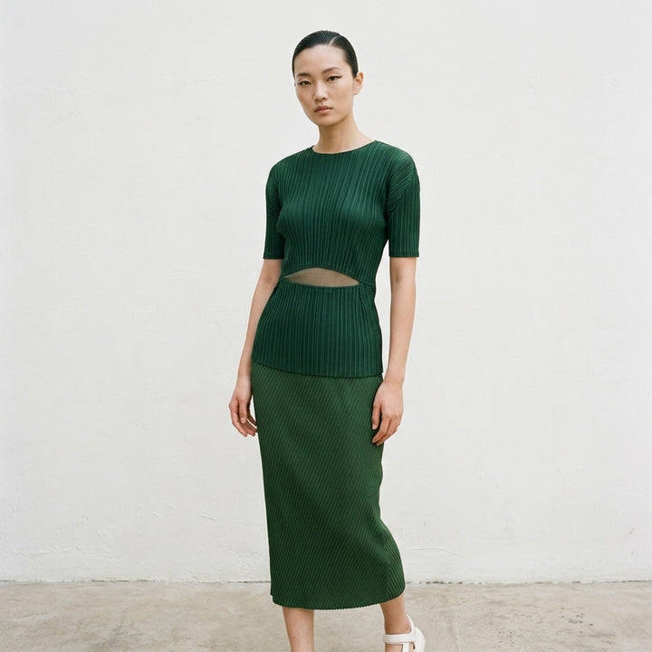Pleated Cut-Out Short Sleeve Top | Issey Miyake | Club21 - lifestyle