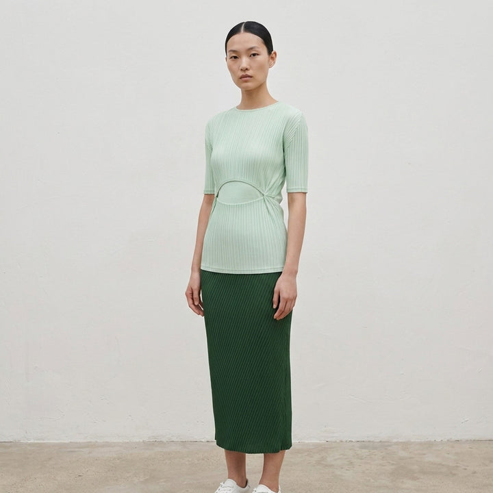 Pleated Cut-Out Short Sleeve Top | Issey Miyake | Club21 - lifestyle
