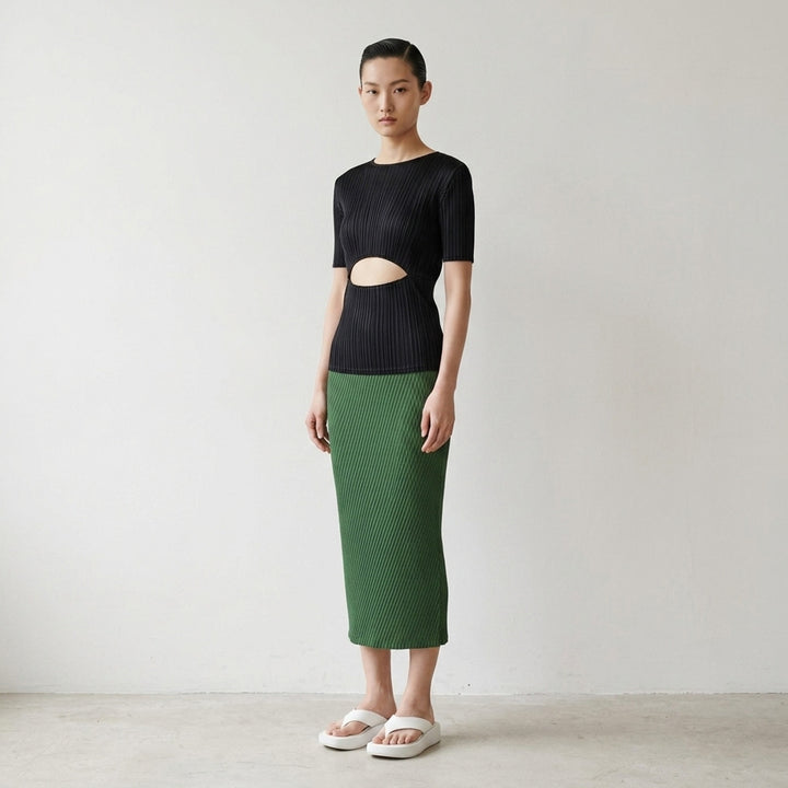 Pleated Cut-Out Short Sleeve Top | Issey Miyake | Club21 - lifestyle
