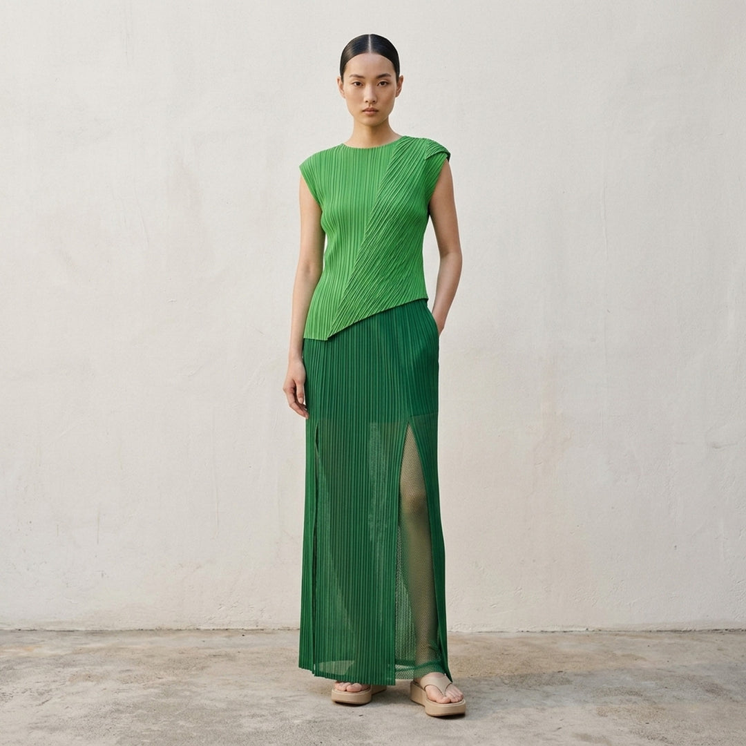 Sheer Slit Pleated Skirt | Issey Miyake | Club21 - lifestyle