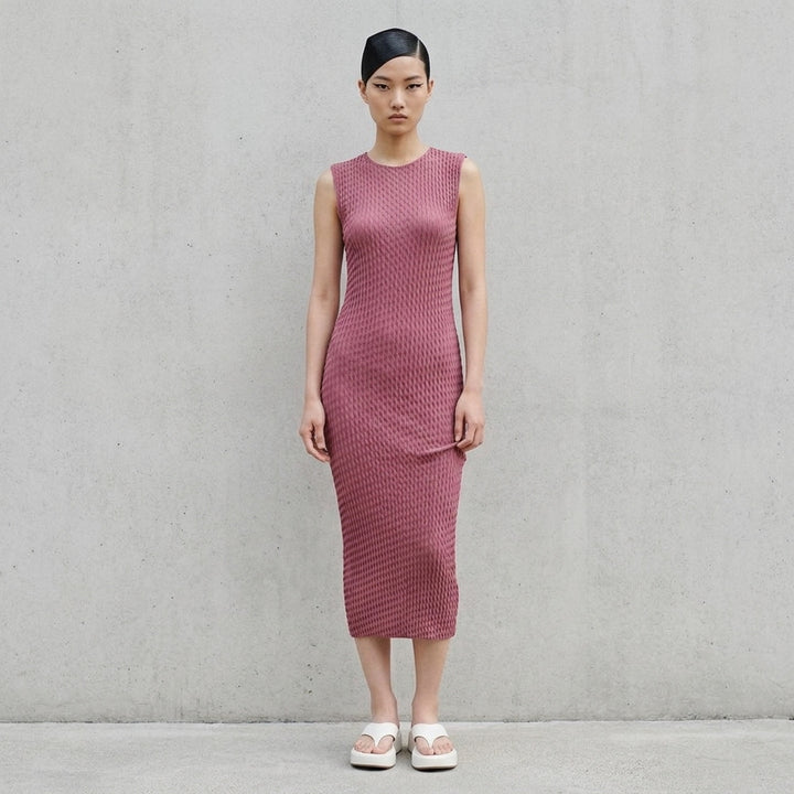 Sleek Pleats | Issey Miyake | Club21 - lifestyle