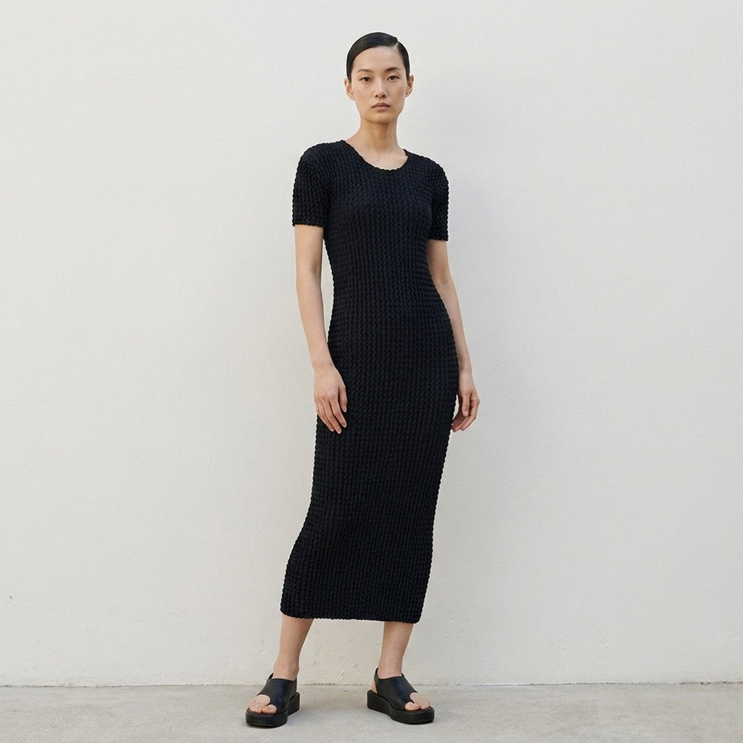 Spongy Knit Midi Dress | Issey Miyake | Club21 - lifestyle