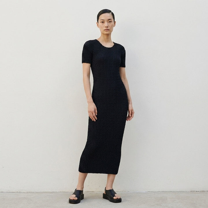 Spongy Knit Midi Dress | Issey Miyake | Club21 - lifestyle