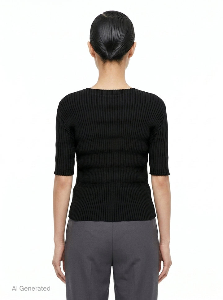 Spring Pleats | Issey Miyake | Club21 - back